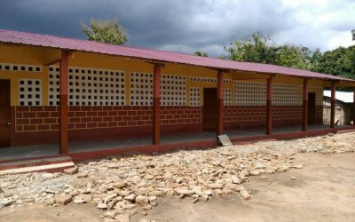 Août-Septembre 2019 – Rénovation de l’école de Kolokopé